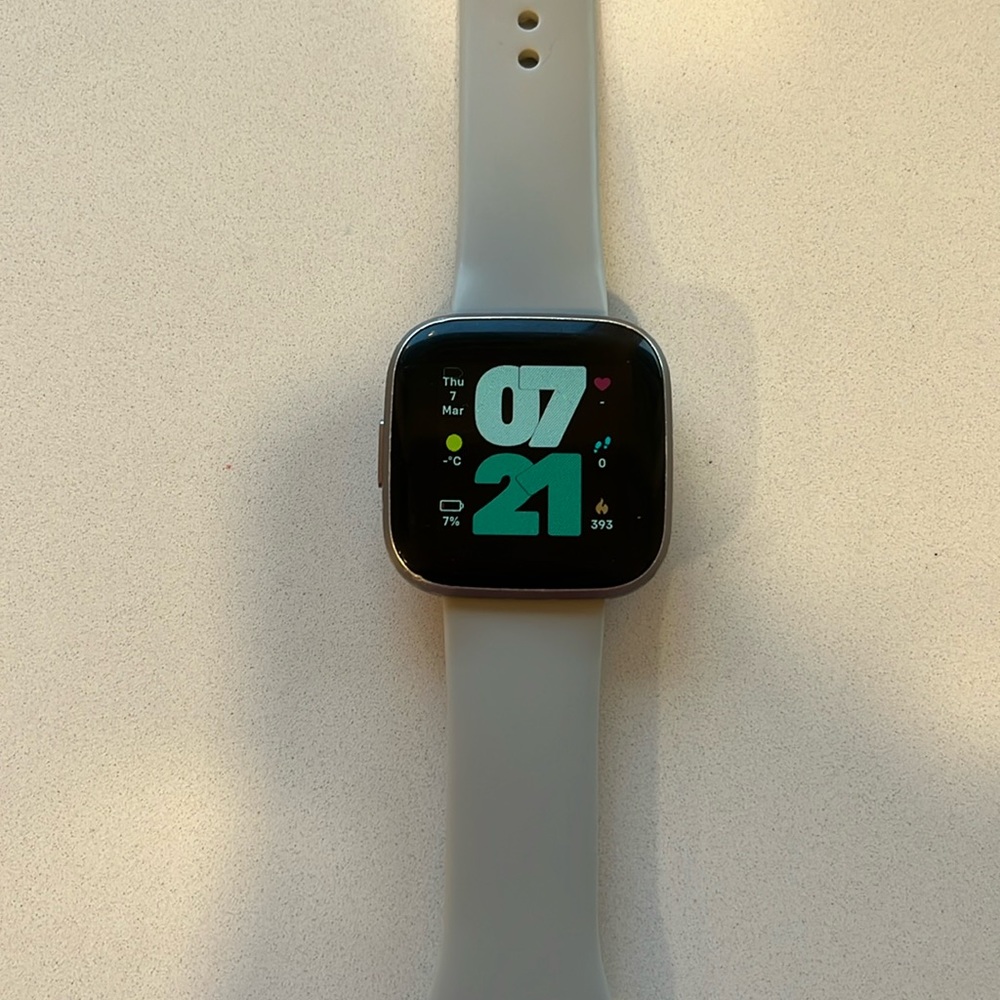 Fitbit Versa 2